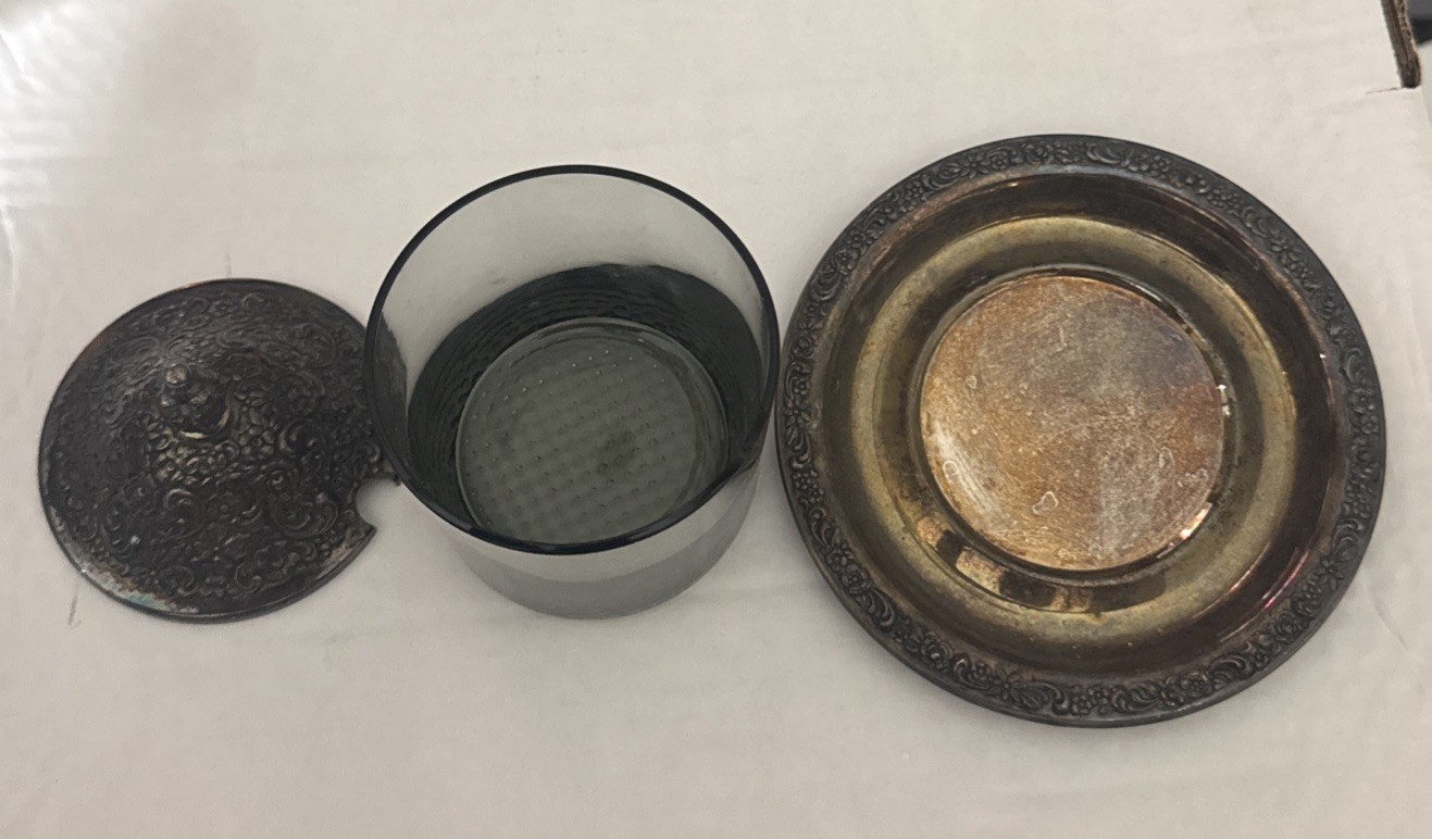 Community Silver Plate Tangier Glass Sugar Bowl With Lid And Base No Spoon(flaw)