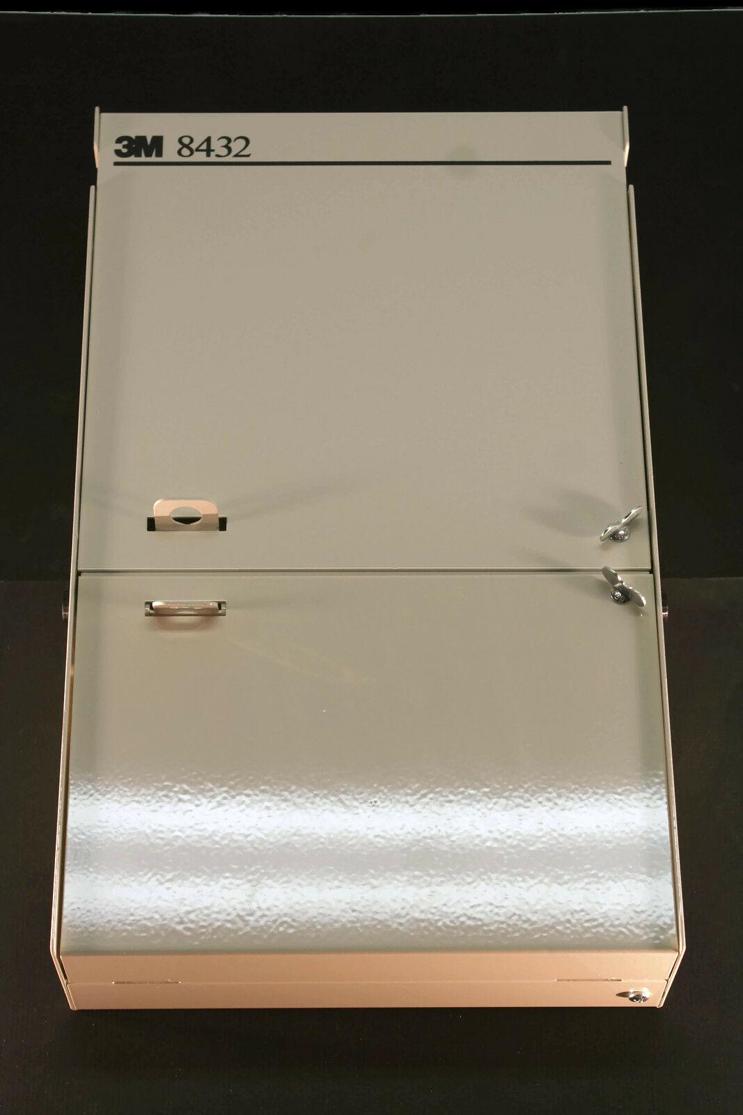 3M FIBER DISTRIBUTION UNIT RACK MOUNT 12 PORT 8432 80610934905 NEW 806109 3490 5