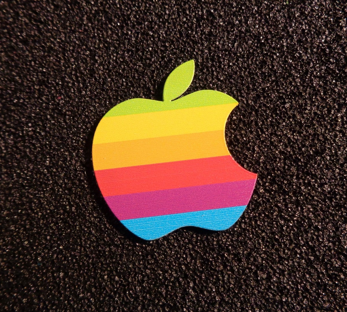 アップル　ロゴマークポスター　レインボー アップル ロゴマークポスター レインボー アップル ロゴマーク