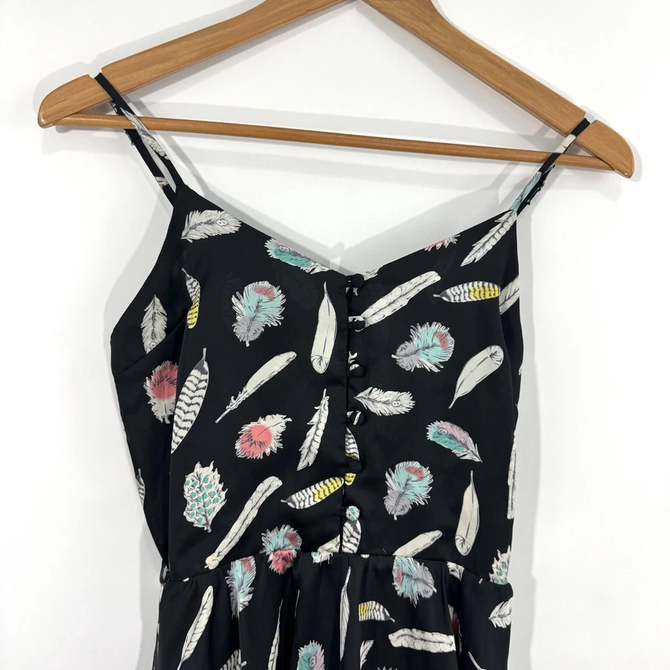 Mini Vestido Greylin Para Mujer Talla Pequeña Negro Estampado Pluma Informal Peplum Foto 2 de 4