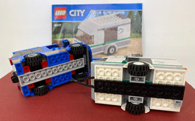 Lego 2017 ☆ City ☆ Recreation - Van & Caravan Set #60117 - Retired