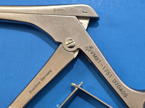 V.Mueller 81-1751 ortopédico Kerrison Rongeurs 2 mm 9" eje 40* mordida superior - Imagen 2 de 6