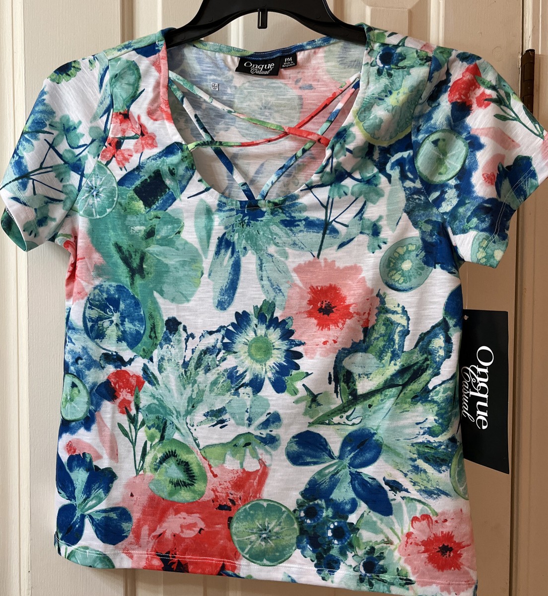 Onque Casual Onque Clothing Women's Onque Casual Floral Top NWT