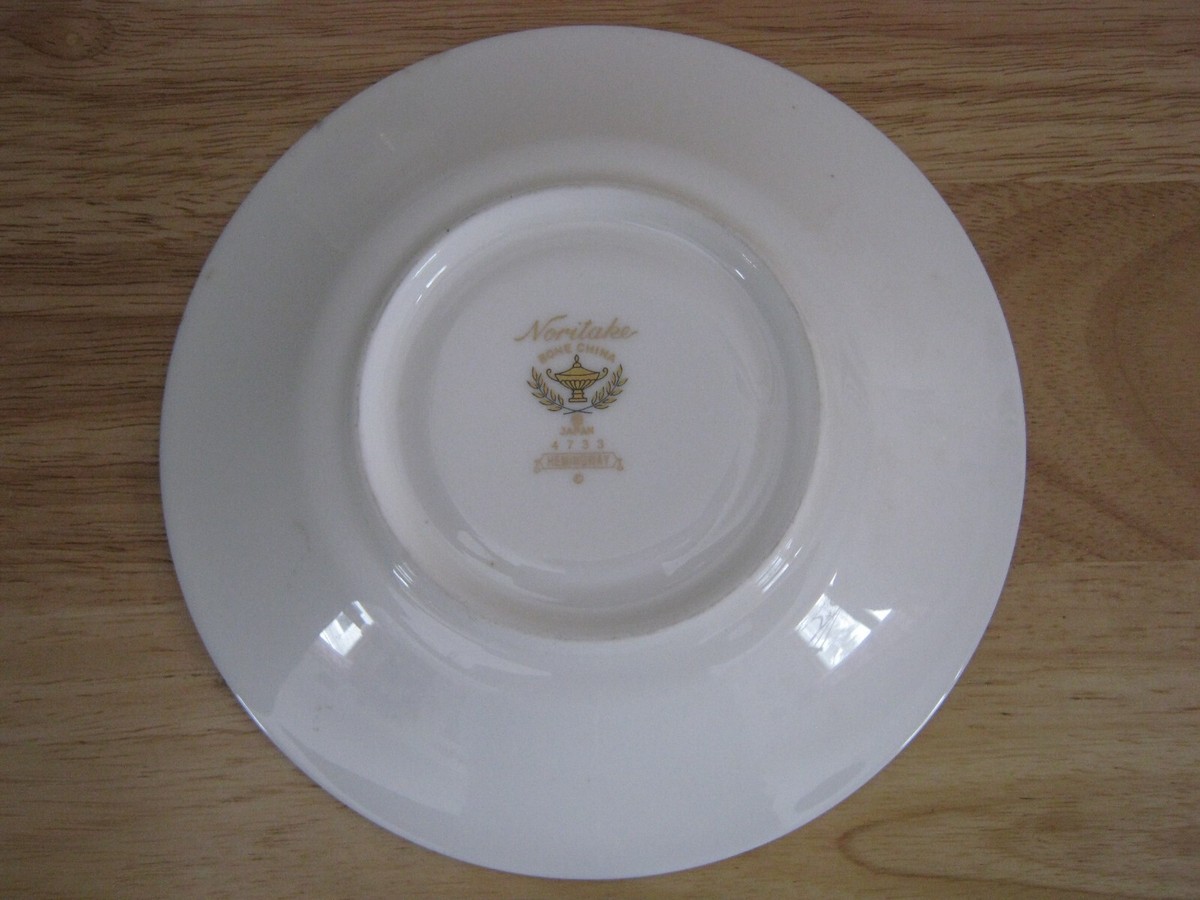 Vintage Noritake Bone China Hemingway 4733 Footed Teacup & Saucer 