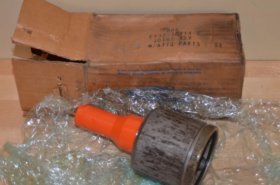 Junta de eje delantero CV Ford 1984-86 Escort Mercury Lynx E43Z-3B414-C NOS Foto 2 de 4