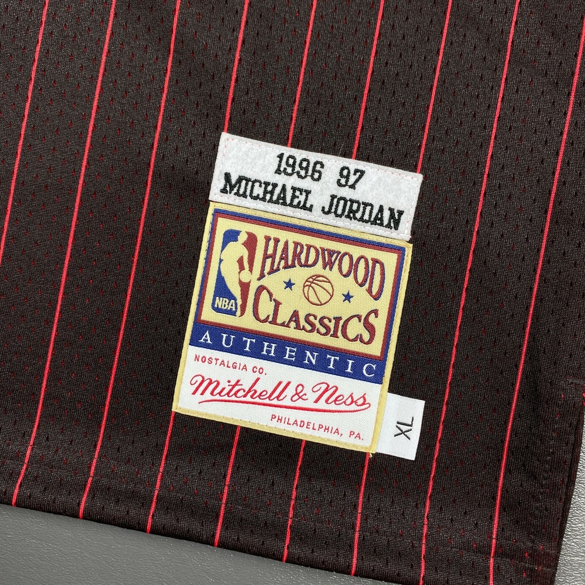 100% Authentic Michael Jordan Mitchell Ness 96 97 Bulls