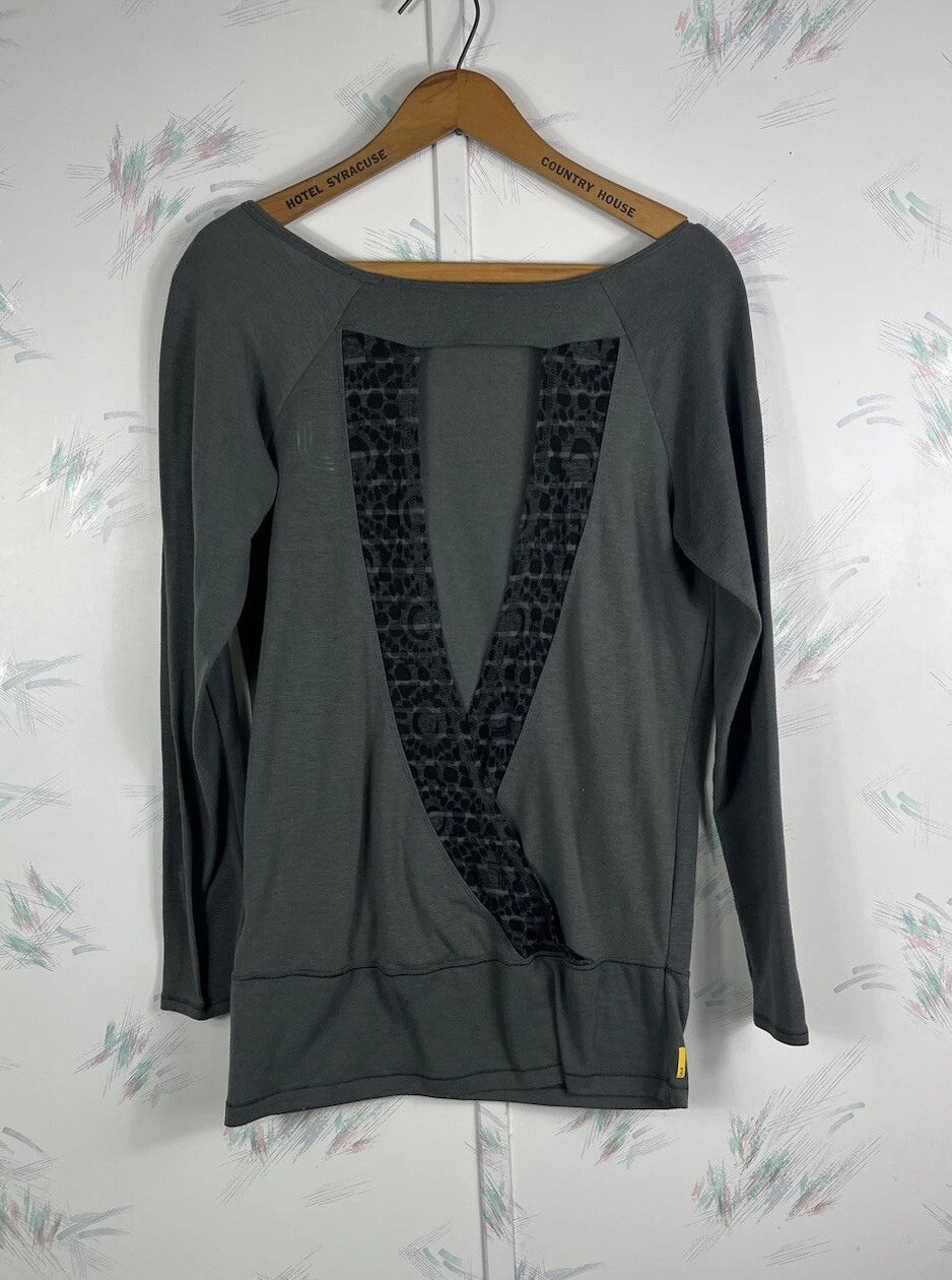 lole long sleeve open back leopard yoga athletic shirt