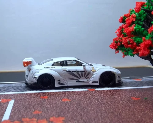 Modellino auto in plastica 1/87 Nissan GT-R R35 - Foto 13 di 29