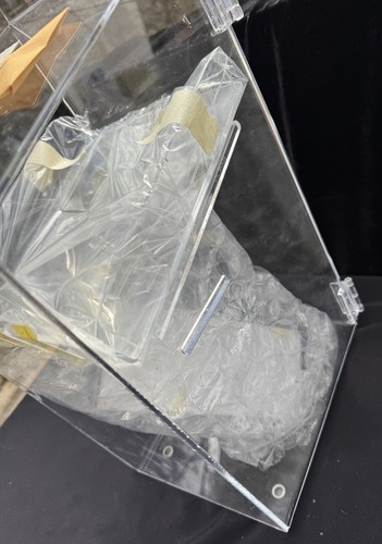Brand New Clear Display Case with Shelves & Key 15” Tall - Picture 3 of 12