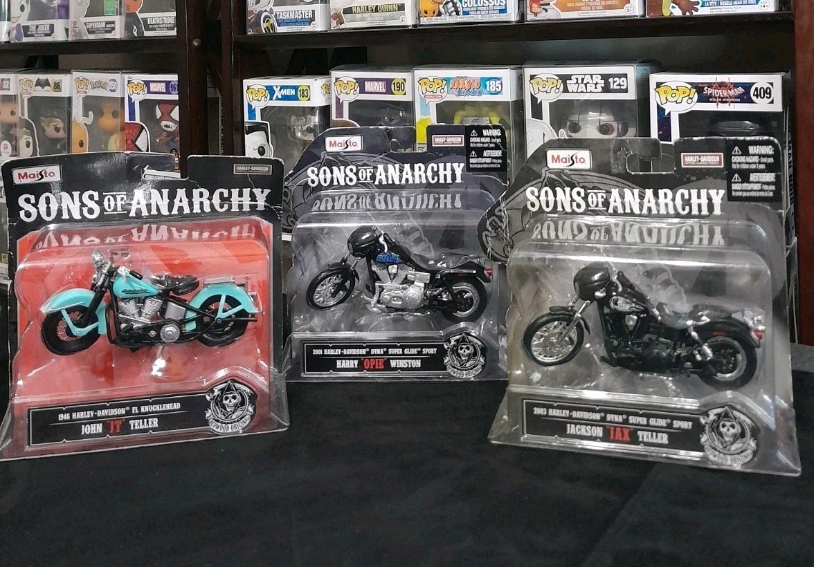 Maisto Sons of Anarchy 1:18 Diecast Motorcycle Set - Jax, Opie & JT Teller