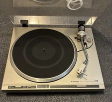 Vintage Pioneer PL-200 Direct Drive Auto-Return Turntable