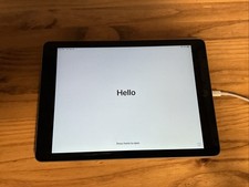 Apple iPad 6th Gen - WiFi - 32GB