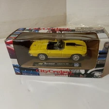 Ray City Cruiser Collection 1967 Chevrolet Corvette Yellow 1:43 Diecast Car New