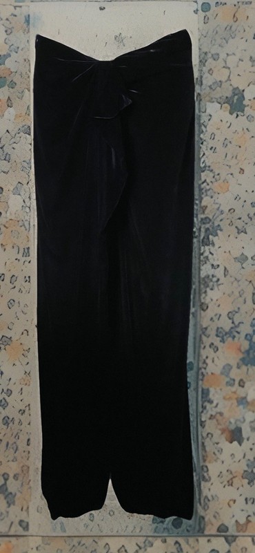 $695 Donna Karan L collection Asymmetrical Hem￼black label Vintage Velvet pants