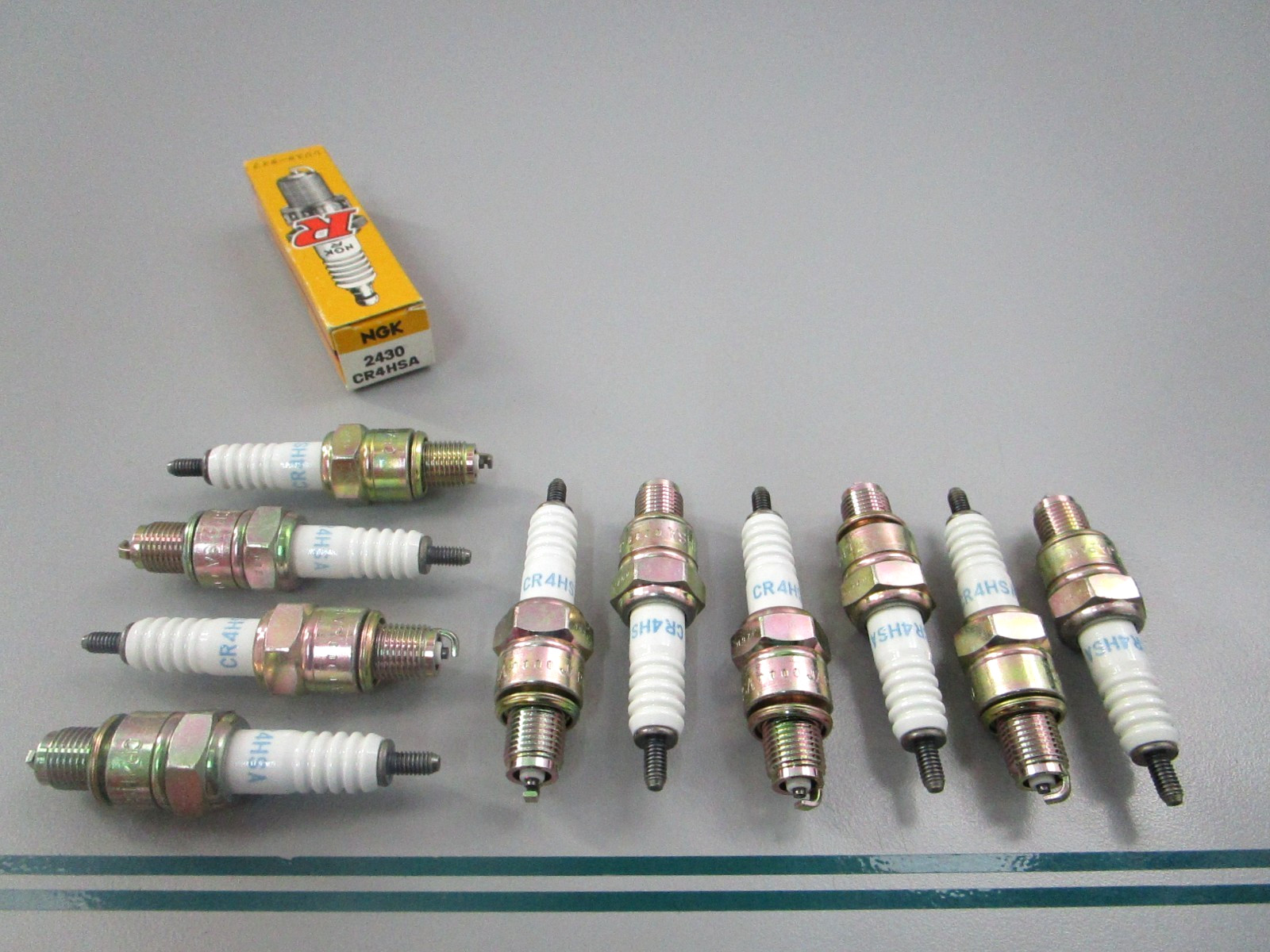 NGK NEW OEM CR4HSA 2430 Spark Plug 10mm EZGO 10024504 LOT OF 10 0810