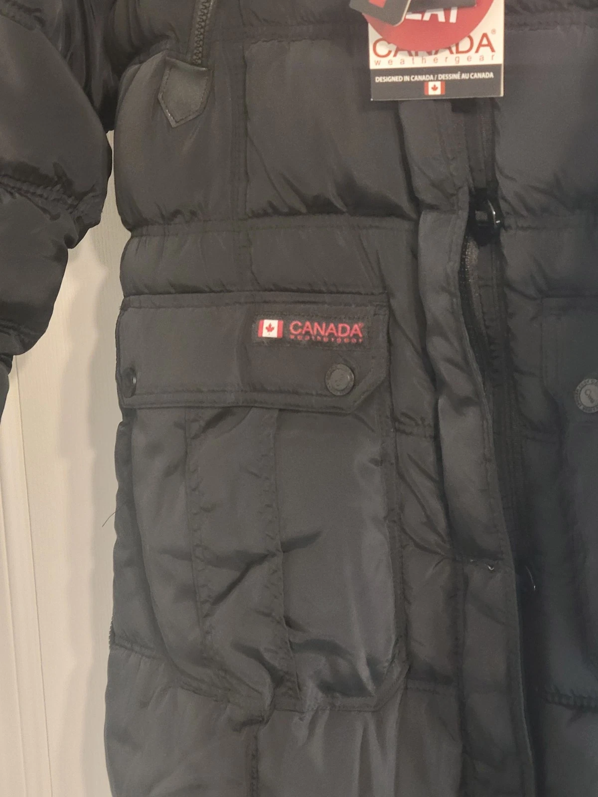 CANADA GOOSE Cappuccio pelliccia sintetica nuovo con etichette Canada Weather Gear Super Triple Goose zip bottone nero taglia L
