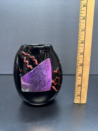 Art Glass Vase - Picture 5 of 6
