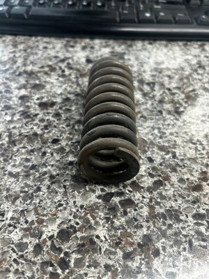 COMPRESSION SPRING FOR NEW-IDEA 700 SERIES CORN HEAD 31-1578930