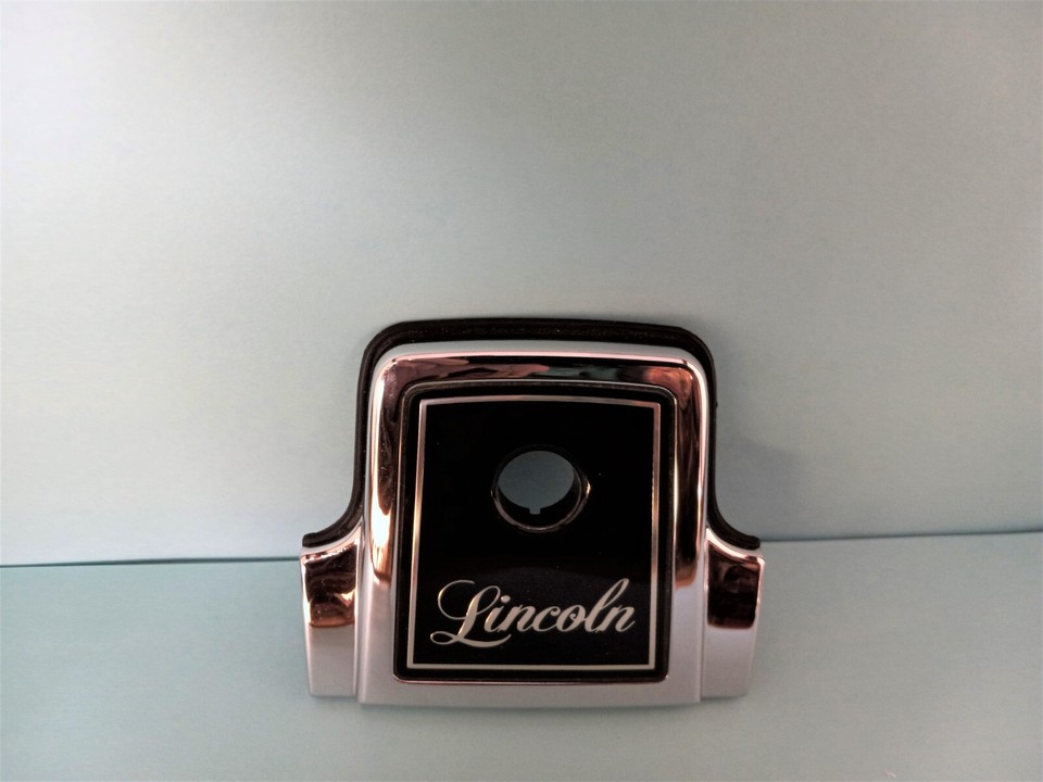Lincoln OEM 199697 Town Car Chrome Trunk Lock Cover/Emblem eBay