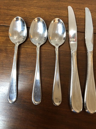 Oneida FLIGHT RELIANCE Stainless Lot Of 8 Flatware Forks Knives Spoons - Picture 4 of 9