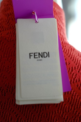 Abito Fendi In Rete Con Stampa Logo Corallo Taglia 36 Edizione Limitata NUOVO - Foto 12 di 13