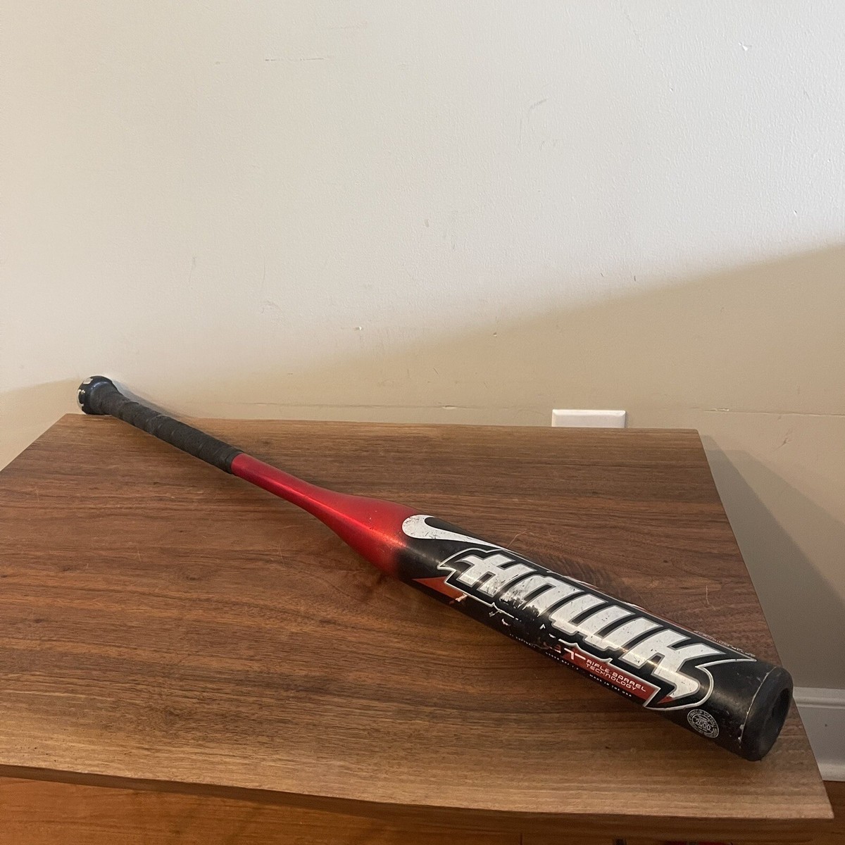 Nike HAWK SÇANDIUM ALL FASTPITCH SOFTBALL BAT 31im 20OZ-12 ASA, NEW HANDLE  WRAP