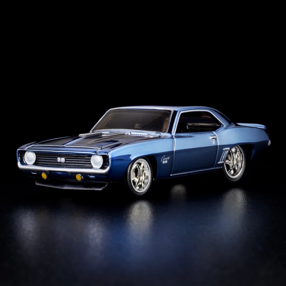 ミニカー 2005 HotWheels Chevy Camaro RLC 1/64 Hot Wheels RLC Exclusive 1969 Chevy Camaro SS Ready to Ship