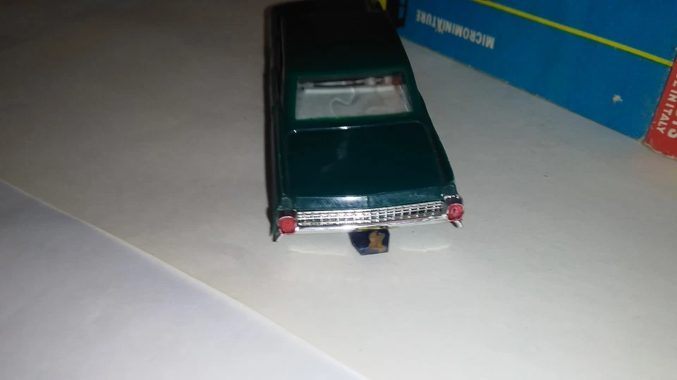 Politoys  CADILLAC SEDAN   1/41     -  plastica APS - # 69 VERDE SCURO - Immagine 4 di 4