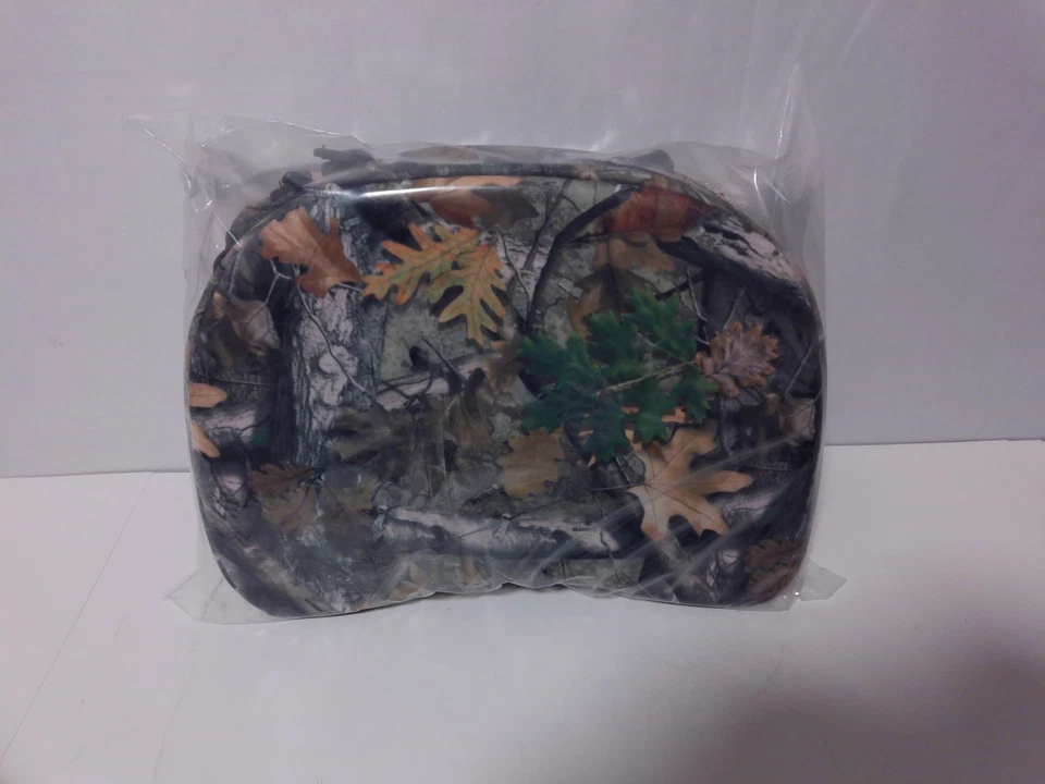 Turkey Vest with Seat: Lightweight Turkey Hunting Vest with Game Pouch, NIB - Image 4 of 4