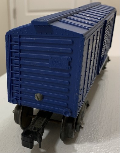 Marx Train - O Gauge - 467110 B&O Box Car w/ Knuckle Couplers - Blue - Picture 4 of 6