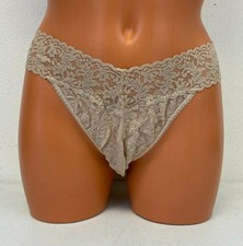 Hanky Panky Women's Signature Lace Original Rise Thong Chai Size One Size -