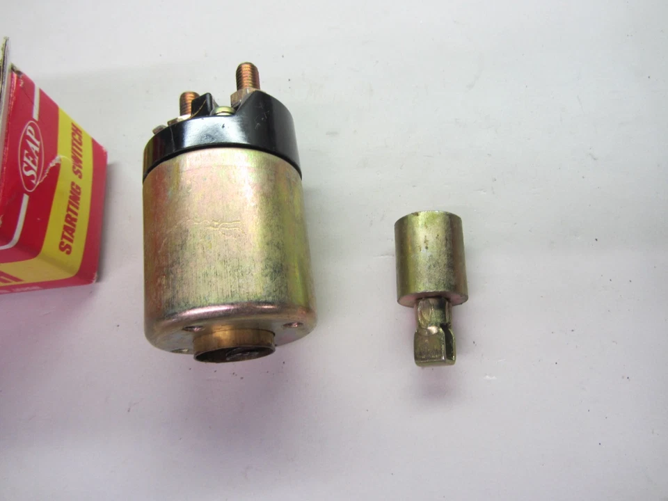 Solenoide de arranque vintage Mazda RX-3 OEM hecho en Japón, 175724760, leer notas. Foto 3 de 4
