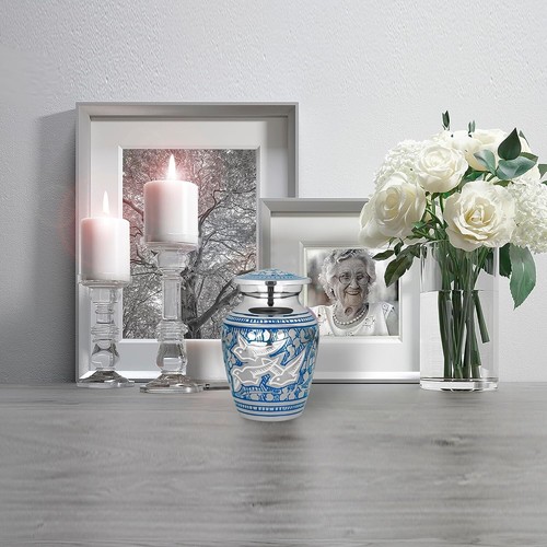 Handcrafted Silver and Blue Keepsake Urn for Ashes – Perfect Memorial Tribute - Picture 8 of 8