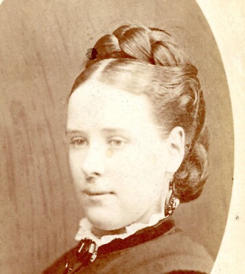 CDV Carte De Visite James Wright Blackpool Victorian lady portrait fashion #39