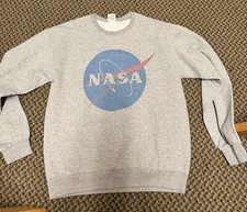 Grey NASA Crewneck, size M, pre-owned