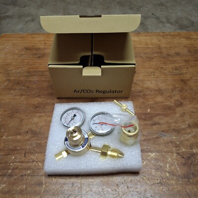 Harbor Freight argon/ CO2 regulator. brand new in box never used