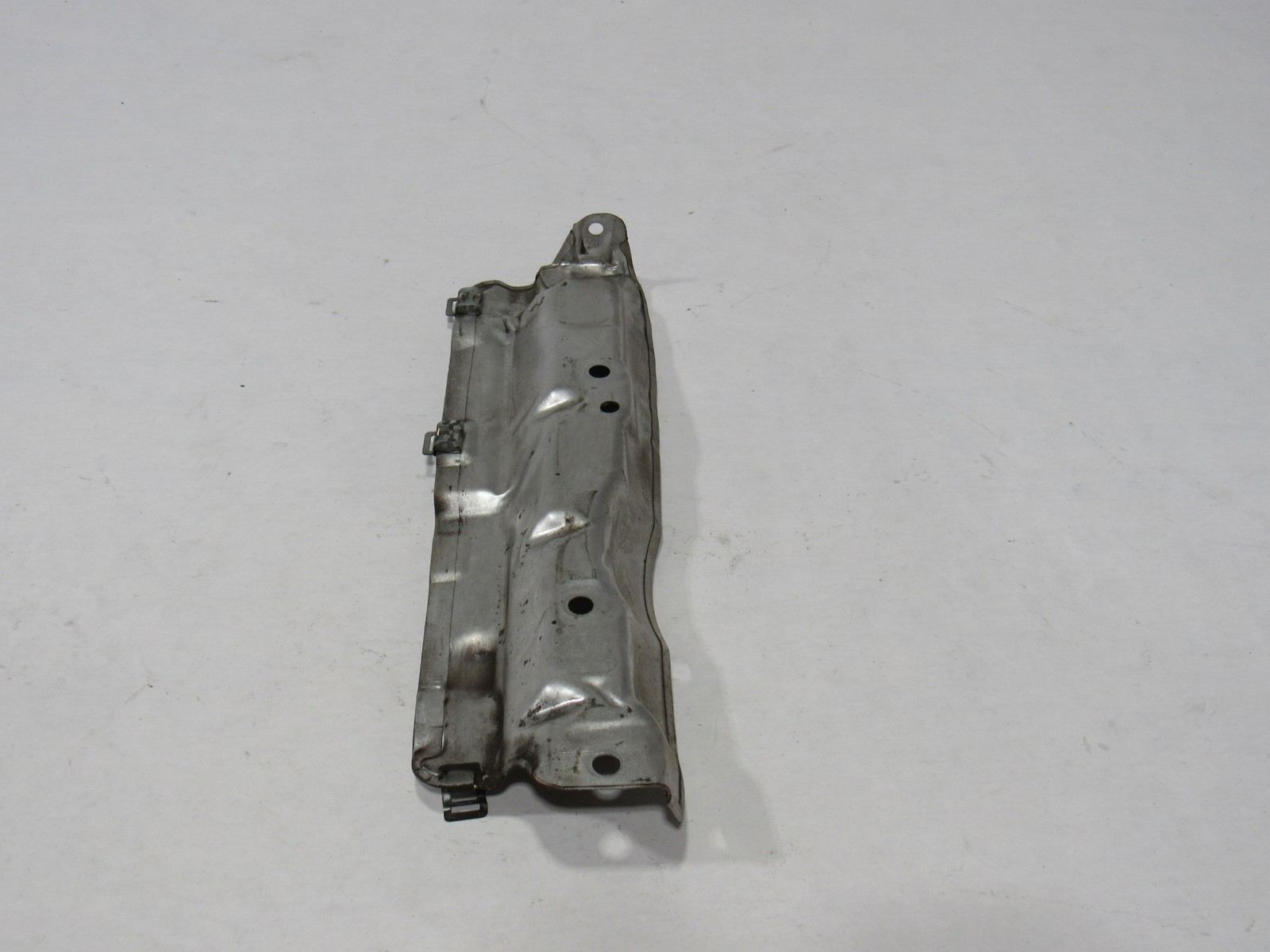 14-20 BMW I8 2015 Turbocharger Rear Center Heat Shield Cover Plate ;:M