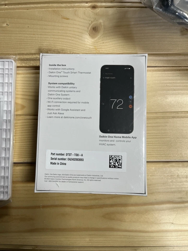 Daikin One Touch Smart Thermostat with Wall Plate White - Image 2 of 4