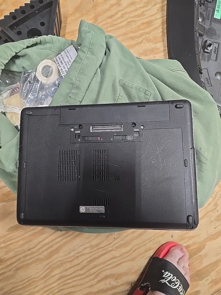 HP ProBook 640 G1 Foto 3 de 4