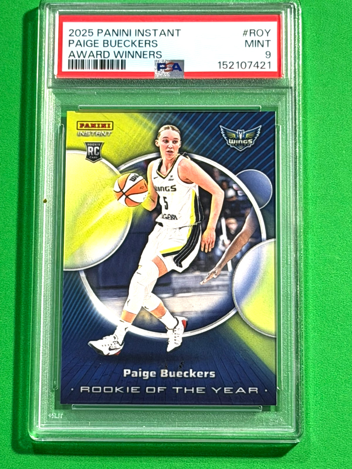 Paige Bueckers 2025 PSA 9 Mint Panini Instant #ROY WNBA ROOKIE of the YEAR  7421