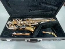 Yamaha YAS-26 Alto Standard Saxophone with Yamaha Hard Case W extra neck