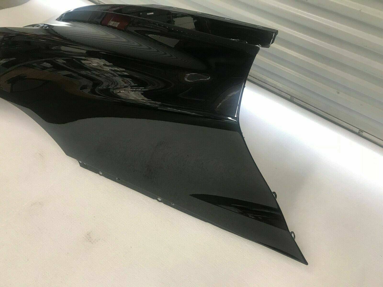 MCLAREN 720S PASSENGER RIGHT SIDE QUARTER PANEL BLACK OEM 14AC476CP
