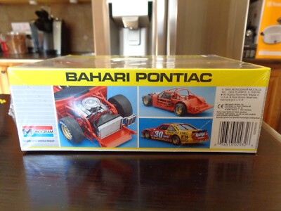 1990 BAHARI PONTIAC #30 KOOL-AID MICHAEL WALTRIP 1/24 MONOGRAM