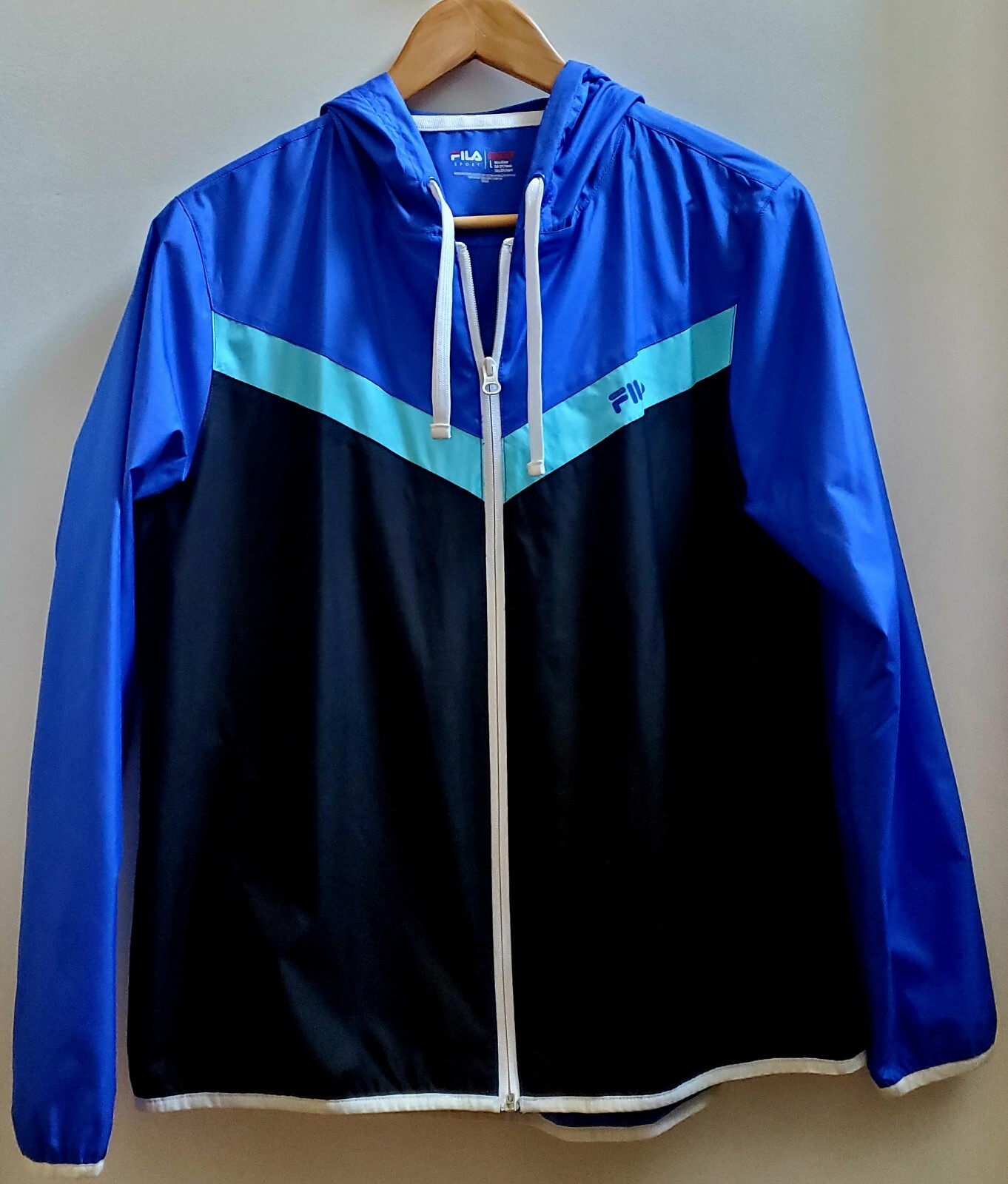 Fila Sport Track Jacket Windbreaker Live in Motion LG Blu Aq Blk Wht Felpa con Felpa con Cerniera
