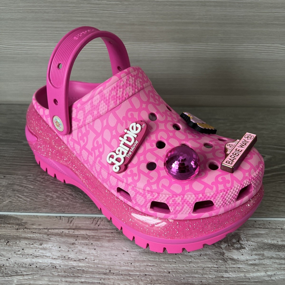 ★Crocs x Barbie★The Movie Classic Mega Crush Clog★ Crocs x Barbie The Movie Mega Crush Clog Size W8 M6 Pink