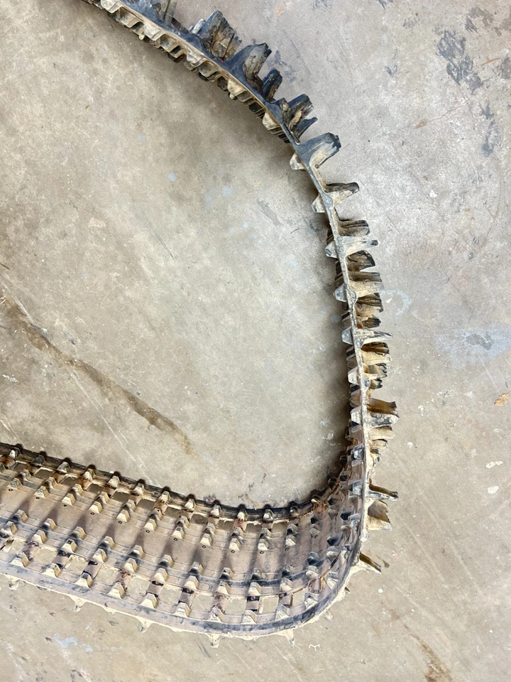 Yamaha Phazer MTX 500 Pz50 2008 08 OEM pista de transmisión orejetas de goma riel leer Foto 4 de 4