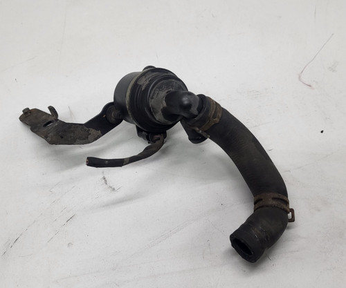 VW Caddy 2K  2,0TDI  Zusatzwasserpumpe Umwälzpumpe  5N0965561A   (99)