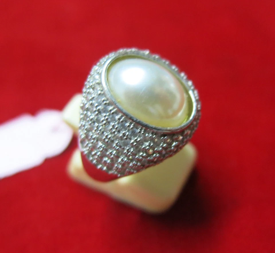 Anel de coquetel vintage declaração – pérola falsa e strass transparente (tamanho 8) - Imagem 4 de 4