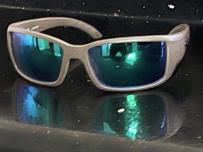 Costa Del Mar Men's Wrap Sunglasses Olive Frame Green Mirror Lenses (Blackfin)