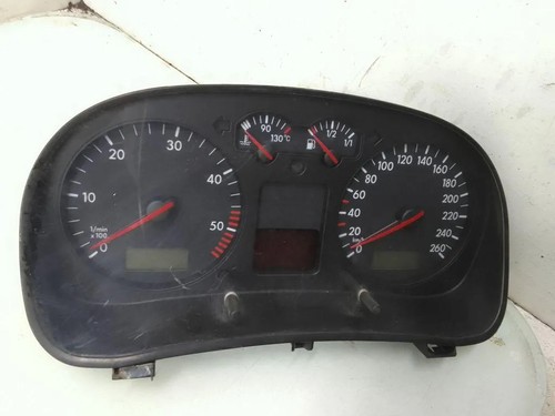 VW BORA 1J2 Kombiinstrument 1J0920822CX 2.30 Petrol 125kw 2000 35098564